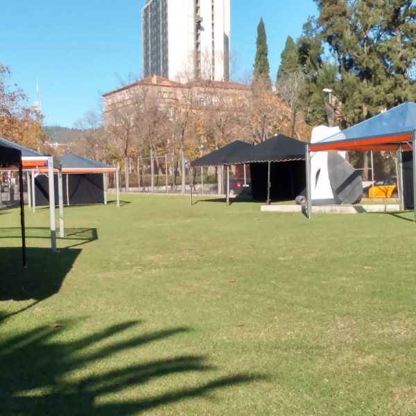VR Tents